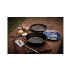 Campfire Cast Iron Quart Combo Cooker 14 Campfire Cast Iron Quart Combo Cooker -SeaToSummit sales BCF 601031 04 hi res